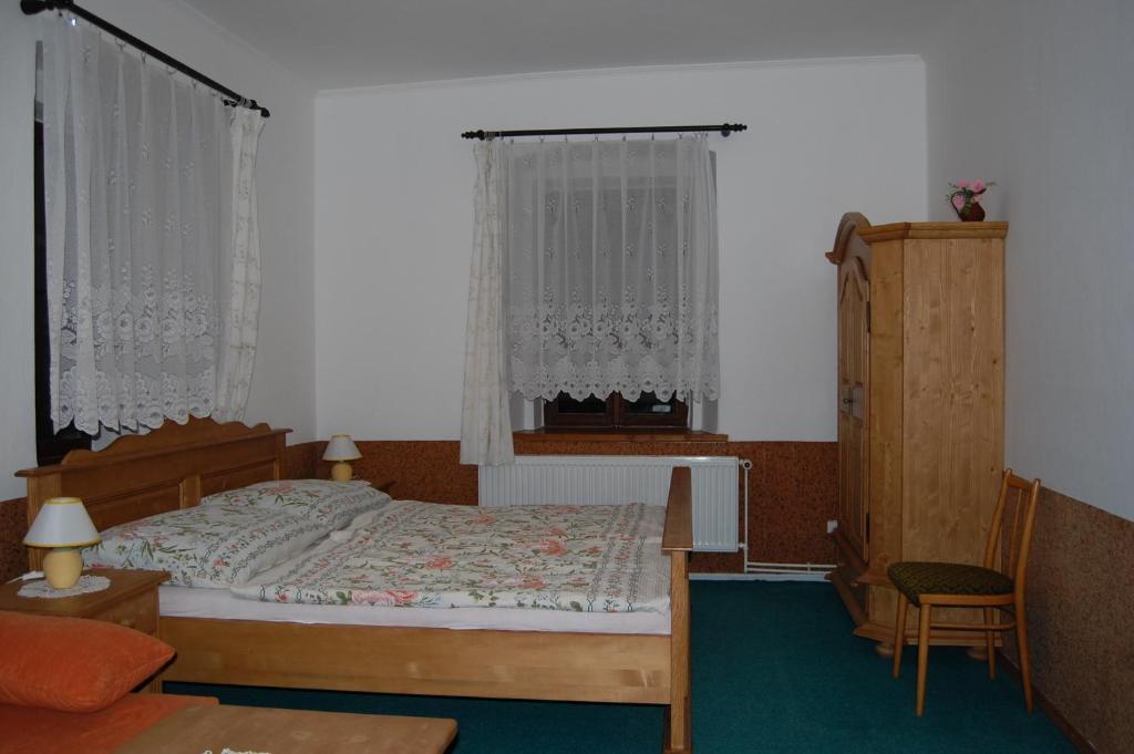 Penzion Selsky Dvur Raspenava Номер фото